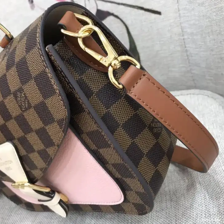 Fashion Reps 19B570288 LV Bags 0517